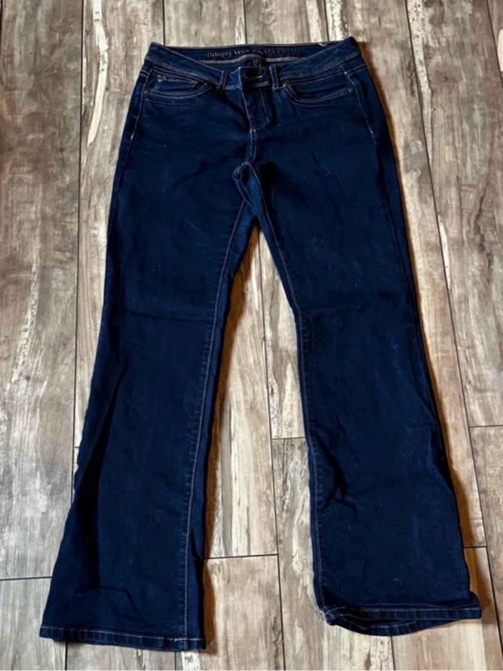 Simply Vera Vera Wang Boot Cut Jeans in Size 4